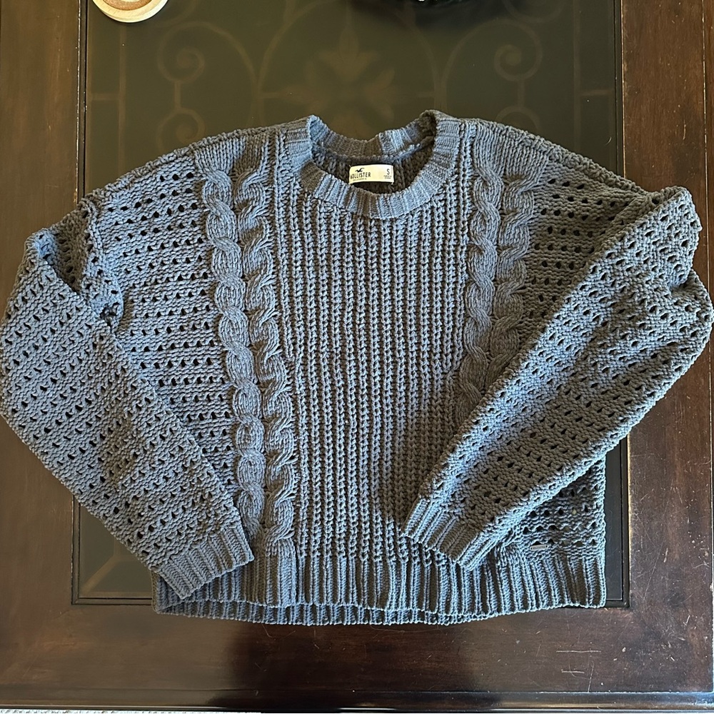 Hollister, Cropped, Gray Cable Knit Sweater, Size Small